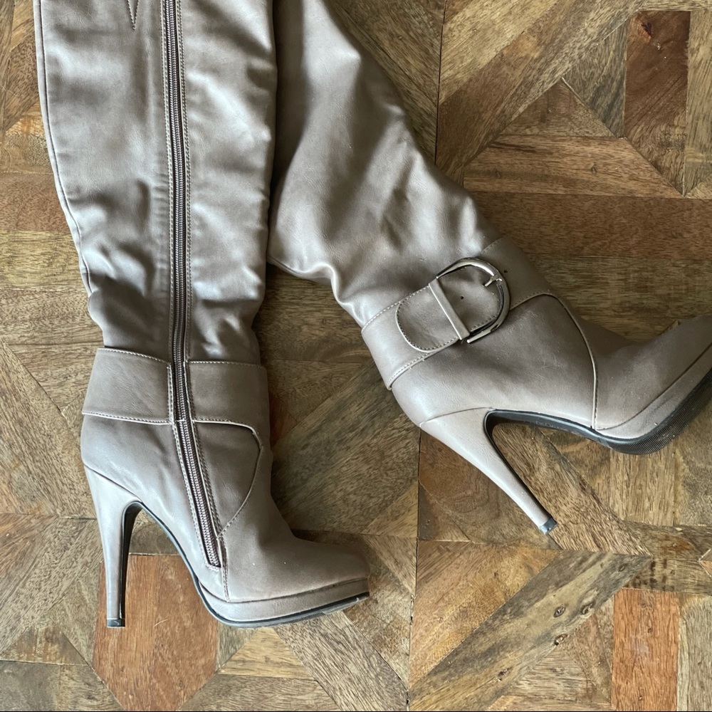 Size 6 Justfab grey knee high boots